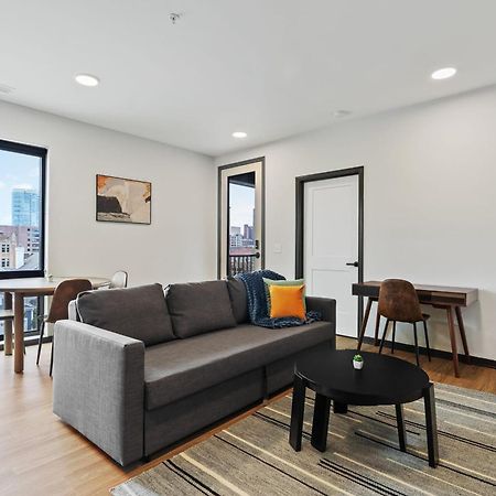 Cozysuites On Mass With Garage Parking #7 인디애나폴리스 외부 사진